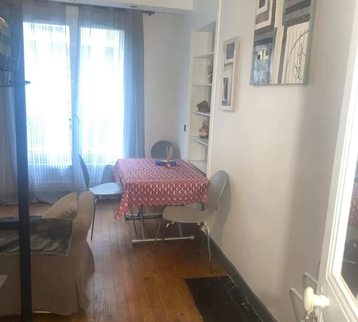 Chambres Privees Dans Un Appartement De 2 Pieces A Paris 13E